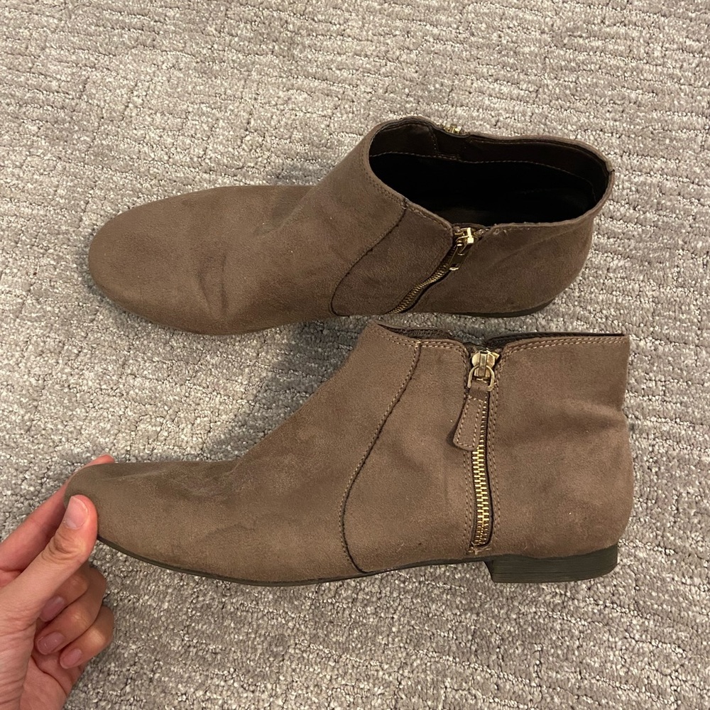 Short booties